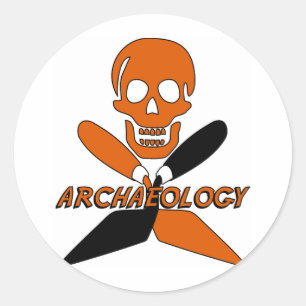 Schädel und gekreuzte Trowels-Archäologie Runder Aufkleber
