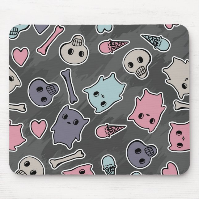 Schädel und Herzen auf schwarzem Hintergrund Mousepad (Vorne)