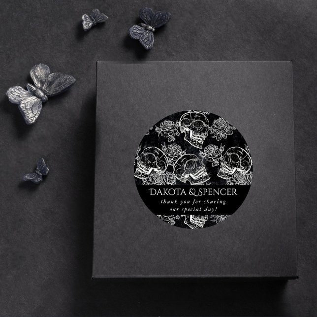 Schädel und Rose | Gothic Glam Vielen Dank Runder Aufkleber (Von Creator hochgeladen)