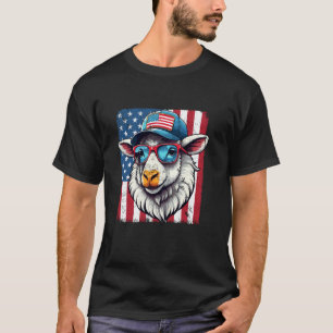 Schaf mit Sonnenbrille & USA-Hut 4. Juli T-Shirt