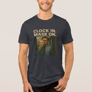 Schalten Sie ein. Achten Sie darauf. Tri-Blend Shirt