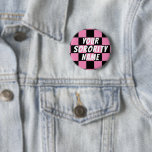 Schaltfläche für die Retro-Studentinnenverbindung  Button<br><div class="desc">Mein Retro-Studentinnenverbindung-Button für das benutzerdefinierte Schachbrett eignet sich perfekt für ein Studentinnenverbindung-Ereignis. Fügen Sie den Namen Ihrer Studentinnenverbindung hinzu oder kopieren Sie ihn für ein Ereignis einer coolen Schaltfläche.</div>