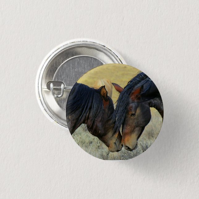 Schaltfläche "Wilde Pferde berühren" Button (Vorne & Hinten)