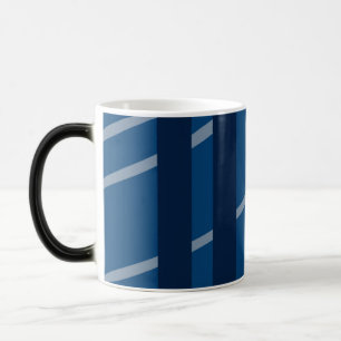 Schattierungen der blauen Tasse