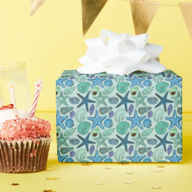 Schattierungen von blauen Muscheln und Sternengefl Geschenkpapier (Geburtstagsparty)