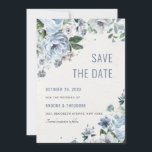Schattierungen von Gray Dusty Blue Winter Rustikal Save The Date<br><div class="desc">Die elegante,  blumengeschmückte Winterhochzeitskarte besticht durch eine elegante,  graue und eisblaue Blume,  die mit einem fröhlich-hauchigen Blumenstrauß aufwarten kann. Bitte kontaktieren Sie mich für Hilfe bei der Anpassung oder wenn Sie ein anderes Produkt mit diesem Design benötigen.</div>