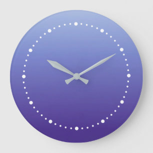 Schattierungen von Periwinkle Violett zu Blau Große Wanduhr
