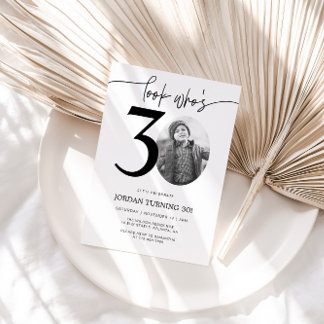 Schau mal, wer ist 30 | Foto 30. Geburtstagsfeier  Einladung