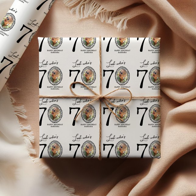 Schau, wer ist 70! Foto Happy Birthday Geschenkpapier Set (Von Creator hochgeladen)