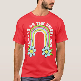 Schauen Sie auf der rechten Seite nach T-Shirt