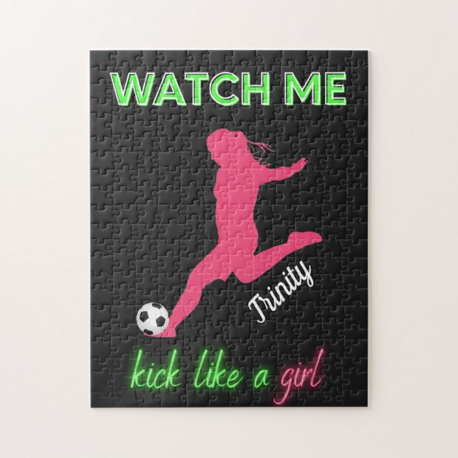 Schauen Sie mir zu, wie ein Girl-Fußball   (Vertikal)