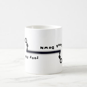 Schauen Sie nach oben oder nach unten (& die Stick Kaffeetasse