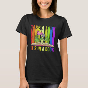 Schauen Sie sich die Seite in einem Vintagen Lesep T-Shirt