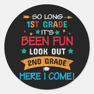 Schauen Sie sich die zweite Klasse an, ich komme z Runder Aufkleber