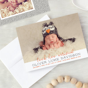 Schauen Sie, wie Orange Owl Baby Foto zum Geburtst Ankündigung