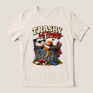 Schaumig aber glücklicher lustiger Waschbär Humor Tri-Blend Shirt