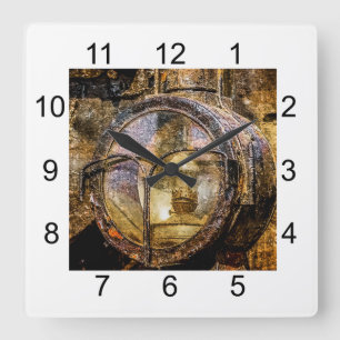 Scheinwerfer des alten Dampfzugs Quadratische Wanduhr