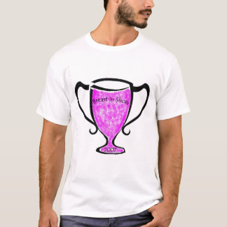 Scherzt Brust im Showt-shirt T-Shirt