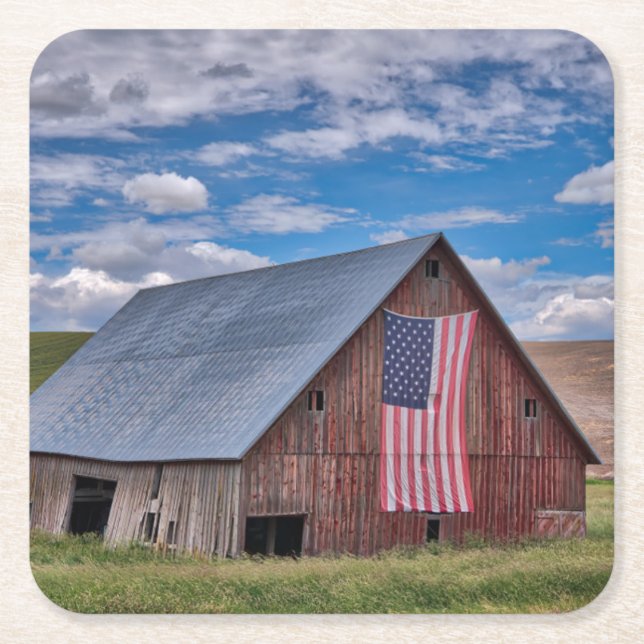 Scheune mit amerikanischer Flagge | Colfax, Rechteckiger Pappuntersetzer (Vorderseite)