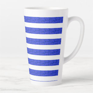 Schicke blaue geometrische Streifen Milchtasse