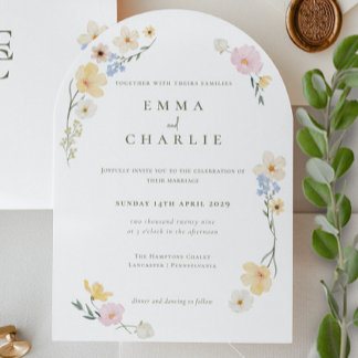 Schicke Boho-Pastell-Wildblumen-Hochzeit im Frühli Einladung