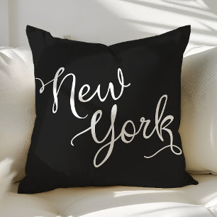 Schicke schwarz-weiße New Yorker Typografie Kissen