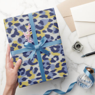 Schickes buntes blaues gelbes Geparddruckmonogramm Geschenkpapier