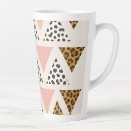 Schickes Leoparden- und rosafarbenes Dreiecksmuste Milchtasse