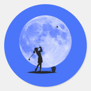Schießen auf die Moon Women's Goals Golfer Runder Aufkleber