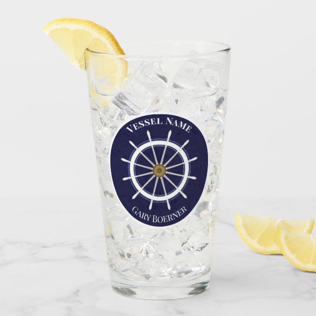 Schiffskapitän und Jahr-Pint-Bier trinken Glas (Vorderseite Ice)