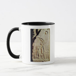 Schilderung von Amenophis IV, von Nefertiti und Tasse