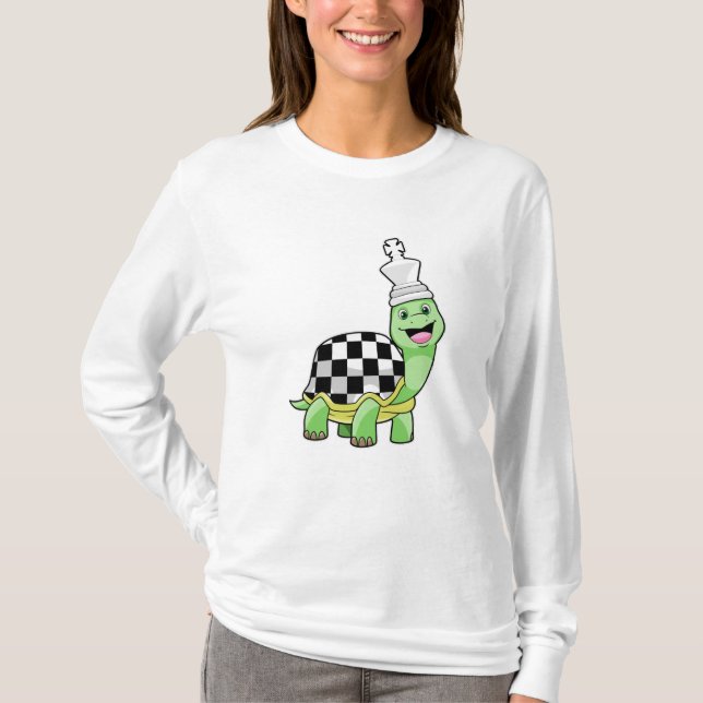 Schildkröte beim Schach mit Schachbrett und König T-Shirt (Vorderseite)