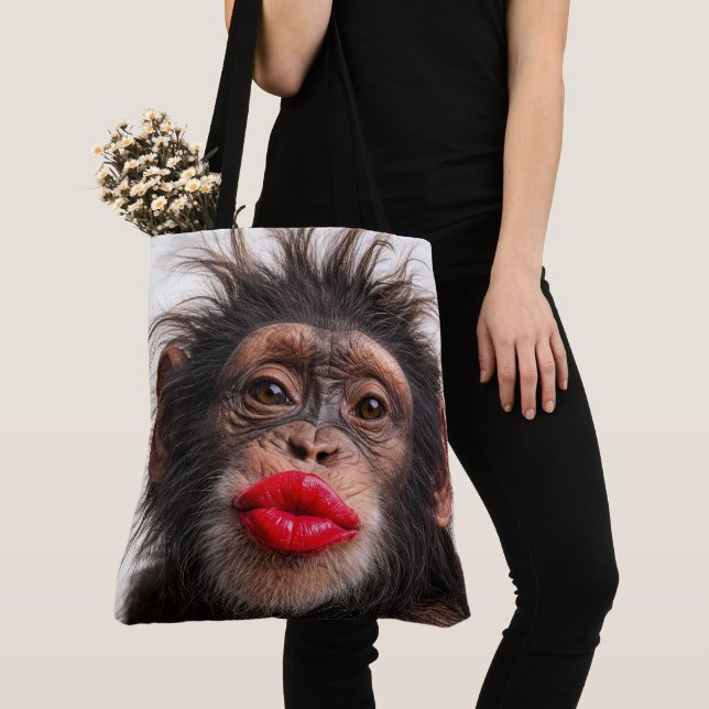 Schimpanse mit rotem Lippenstift Tasche (Von Nahem)