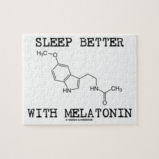 Schlaf besser mit Melatonin (chemisches Molekül) (Horizontal)