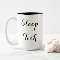Schlafe Tech-Tasse