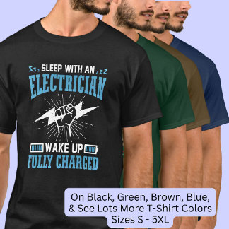 Schlafen mit Elektrogerät Geweckt voll aufgeladen T-Shirt