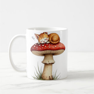 Schlafende Katze auf Pilz Kaffeetasse