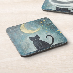 Schlafende schwarze Katze mit zunehmendem Mond und Getränkeuntersetzer