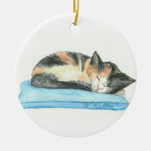Schlafenkaliko-Kätzchen-Weihnachtsverzierung Keramik Ornament (Vorne)