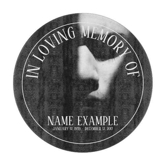 Schlafgesicht im Halbschatten Schneidebrett (Vorderseite)