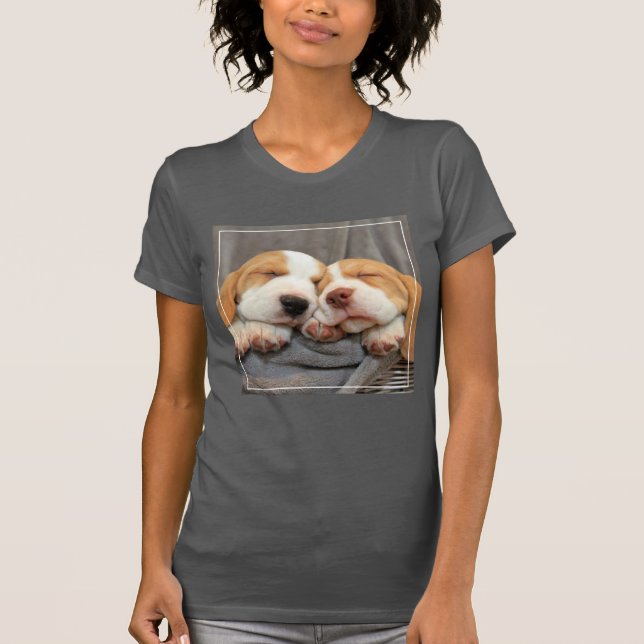 Schläfrige Welpen T-Shirt (Vorderseite)