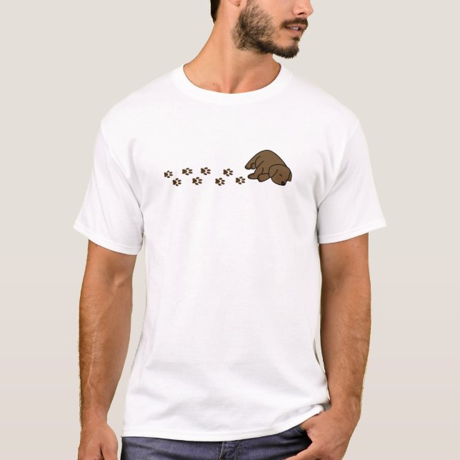 Schläfriges Schokoladen-Labrador-Welpen-T-Shirt T-Shirt (Vorderseite)