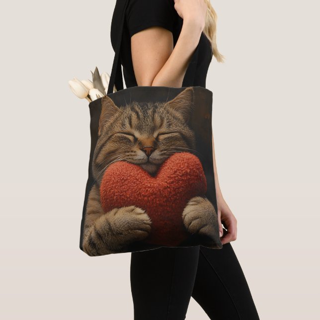 SCHLAFTABBYKATTE MIT HERZGESTATTETER PILLOW TASCHE (Von Nahem)