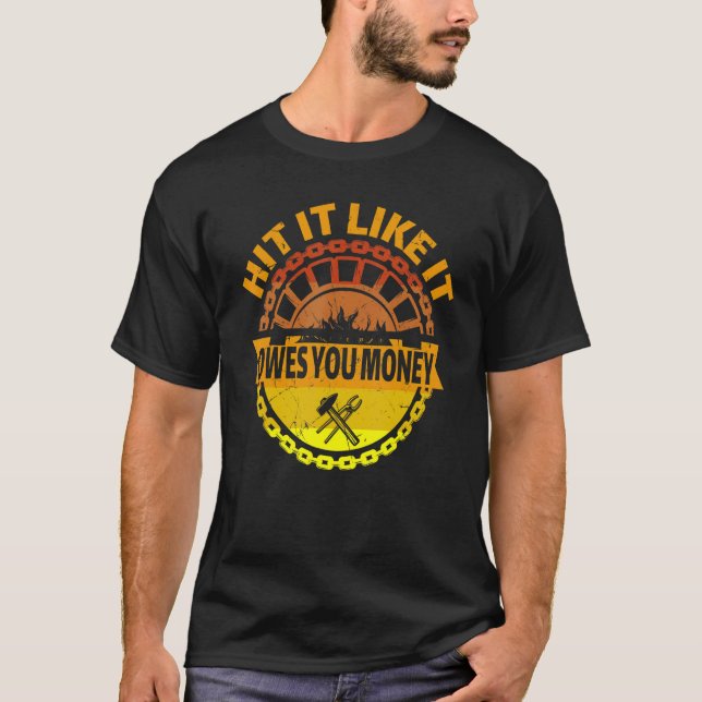 Schlag es so, als ob es dir Geld verschuldet, das  T-Shirt (Vorderseite)