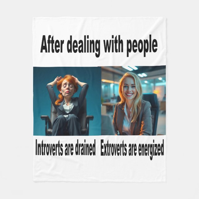 Schlagen Sie sich selbst in diese Introvertierte/E Fleecedecke (Vorderseite)