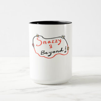 Schlange und jenseits der Tasse