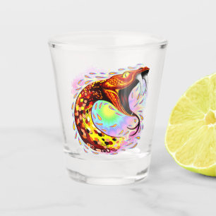 Schlangenangriff Psychedelische surreale Kunst Schnapsglas