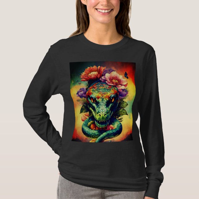 Schlangenkopfdesign im T - Shirt. T-Shirt (Vorderseite)