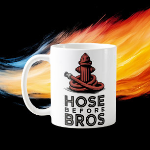Schlauch vor Brüdern   Feuerwehrhumor-Design   Kaffeetasse