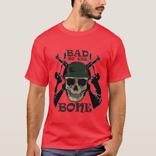 Schlecht an den Knochen Schädel Shirt, Camouflage  T-Shirt (Vorderseite)